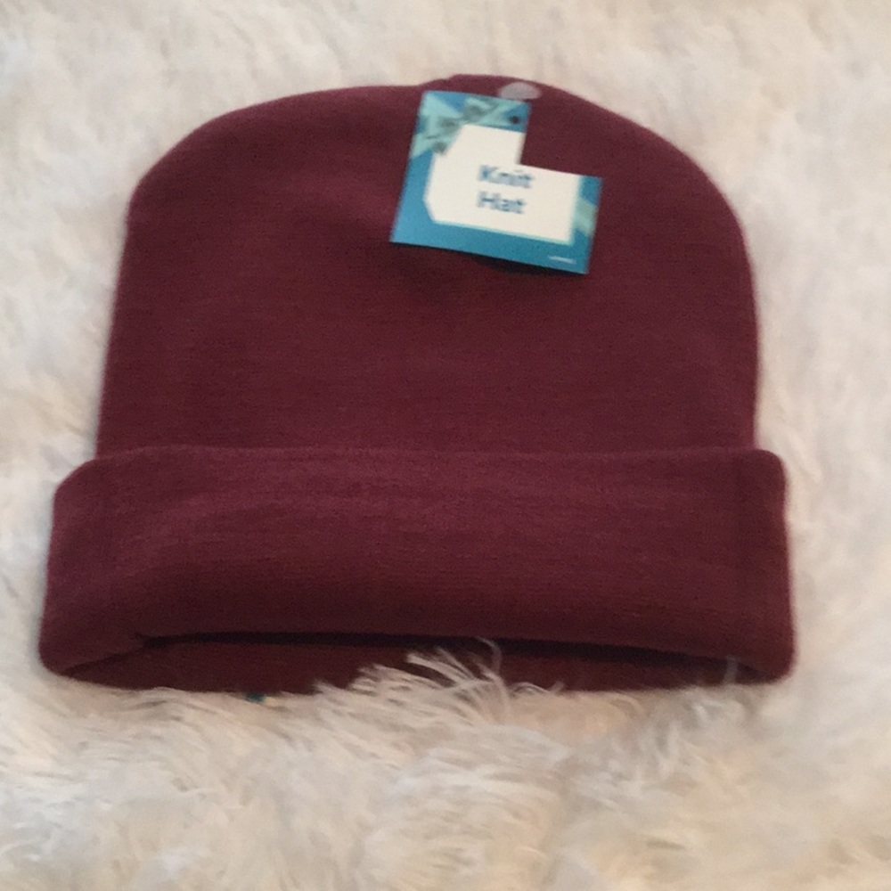 😎NWT So Cool Burgundy Beanie Hat Gotta Have 😎